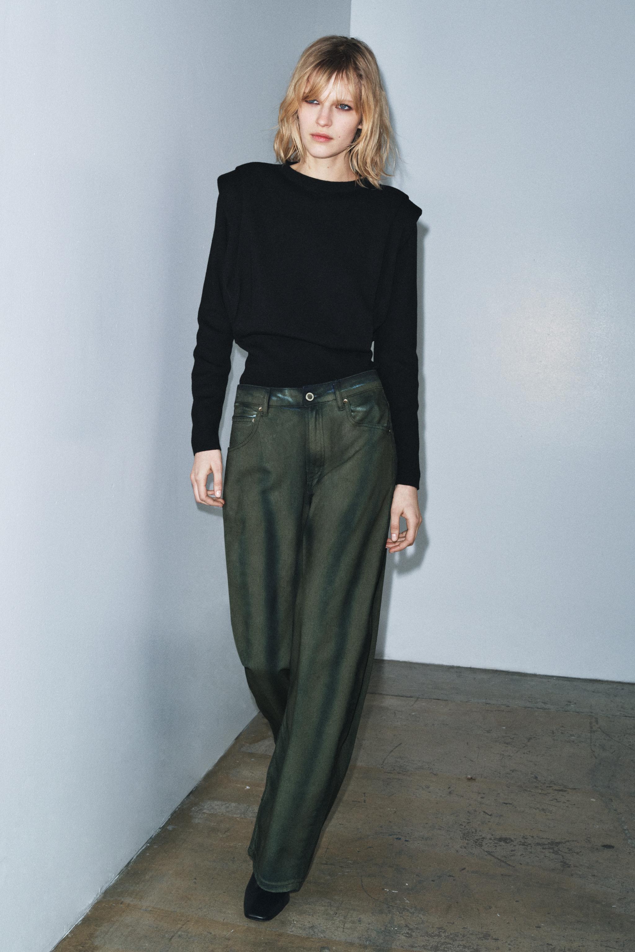 SHOULDER PAD KNIT JUMPER